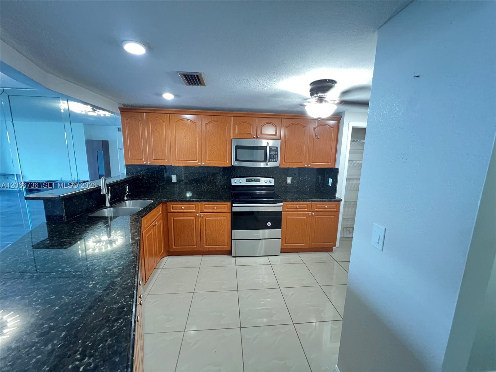 1770 NE 191st St # 1, Miami FL 33179 photo 3