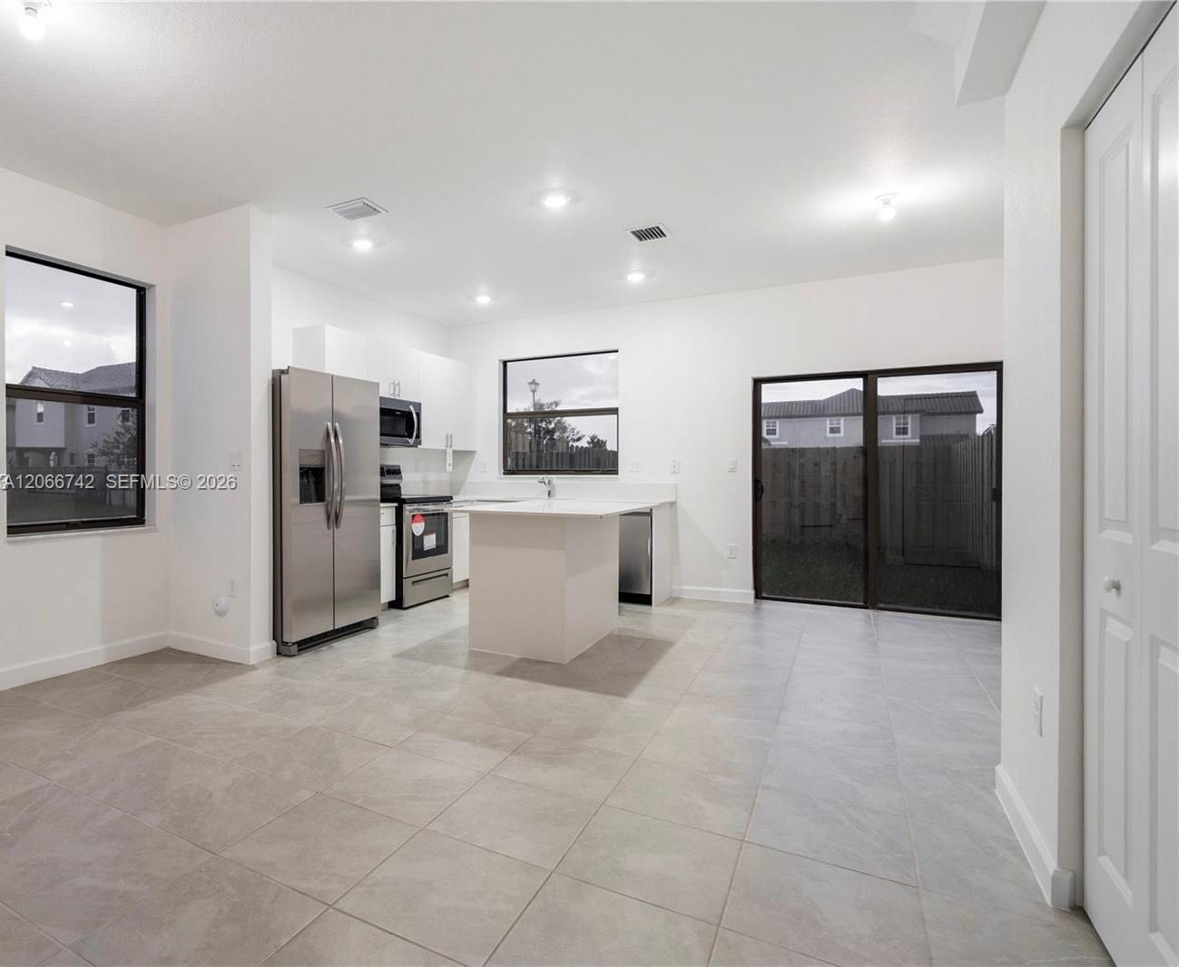 11789 SW 245th Ter, Homestead FL 33032 photo 4