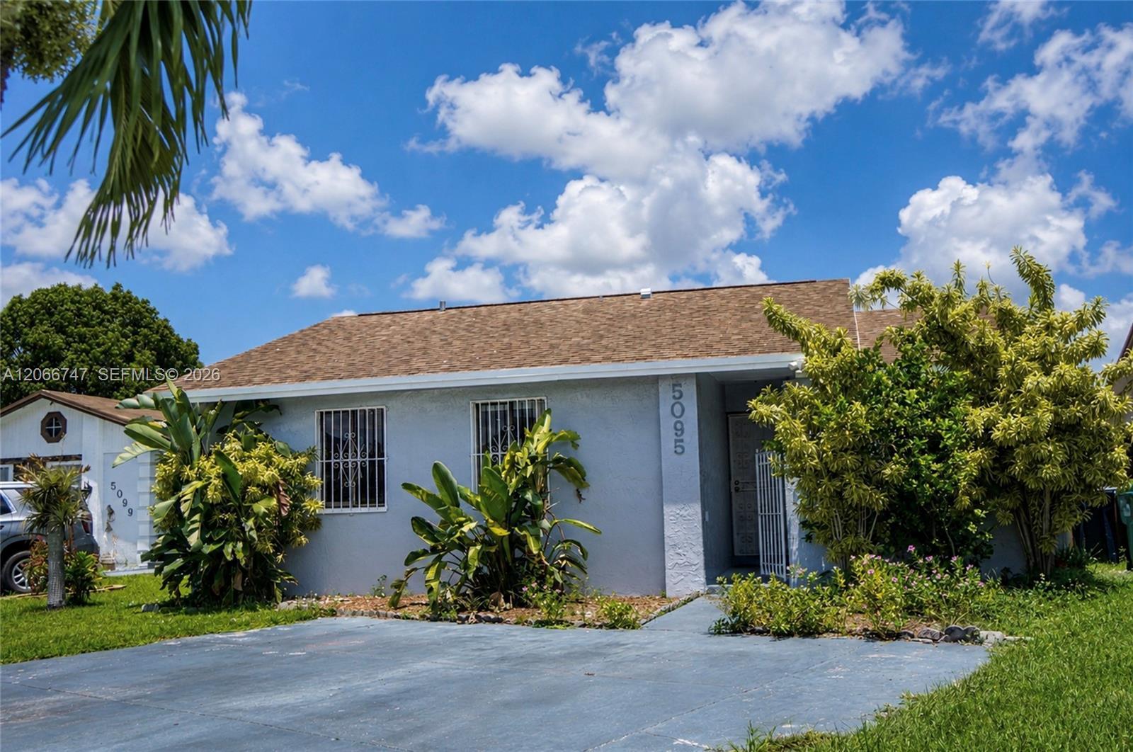 5095 NW 195th Ln, Miami Gardens FL 33055 photo 2