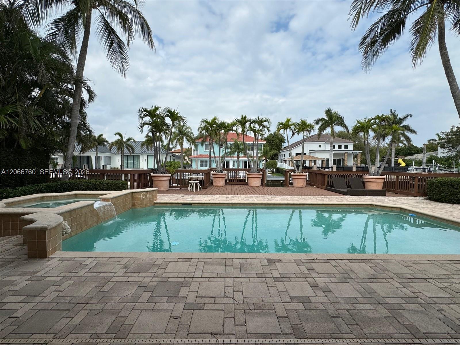 891 Captiva Dr, Hollywood FL 33019 photo 4