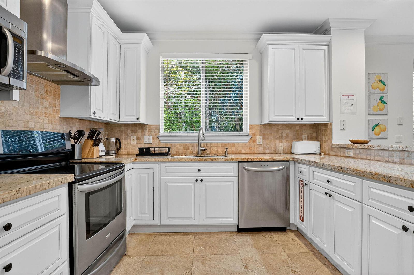 1705 NE 11th Street, Fort Lauderdale FL 33304 photo 5