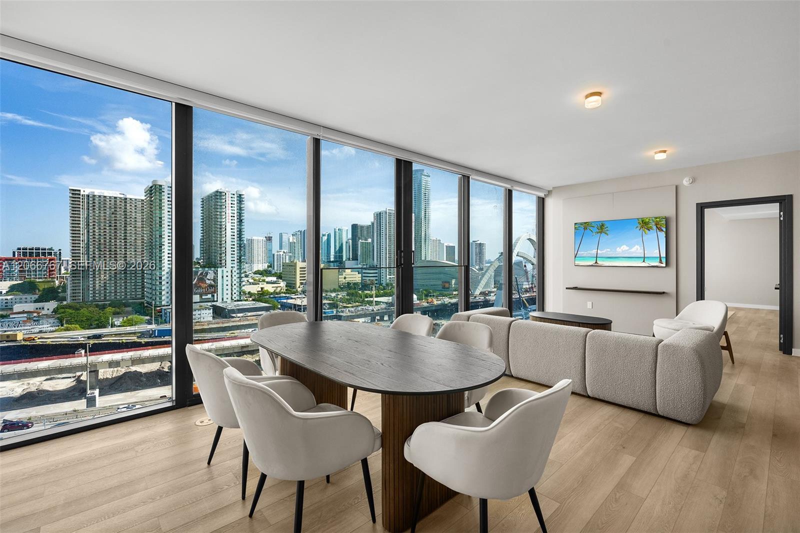 20 NE 11 Street # 1701, Miami FL 33132 photo 4