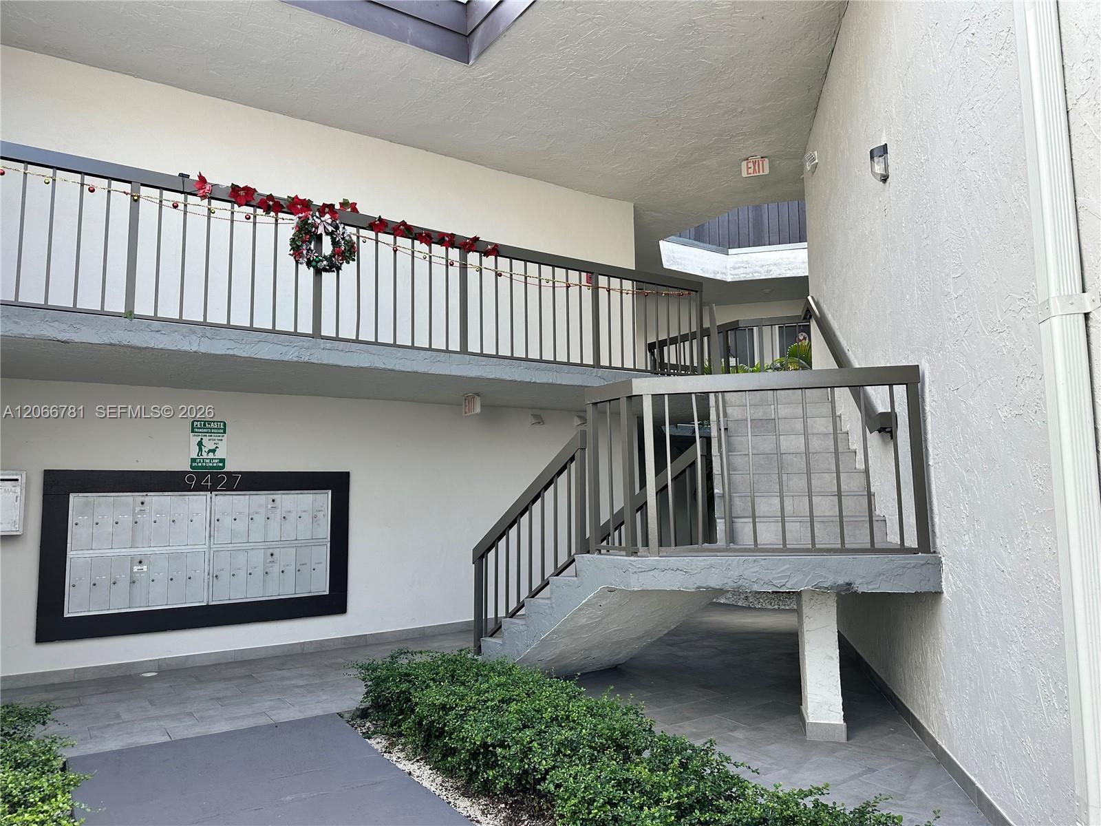 9427 Fontainebleau Blvd # 34, Miami FL 33172 photo 5
