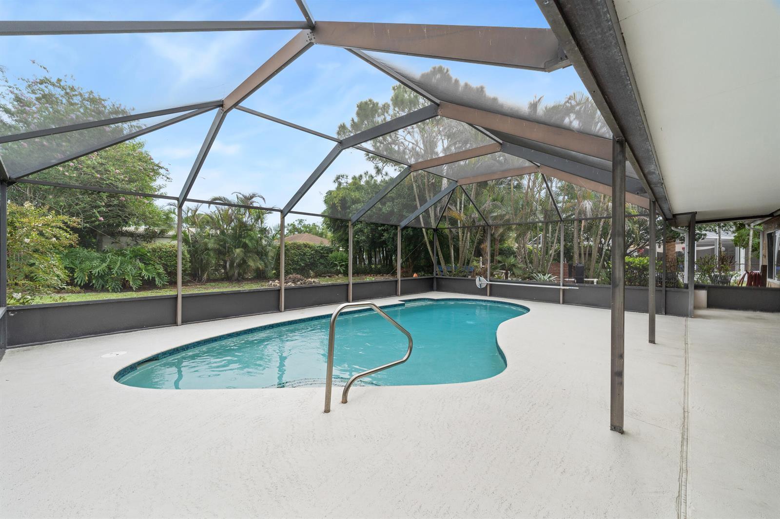 253 SW Cherryhill Road, Port St. Lucie FL 34953 photo 3