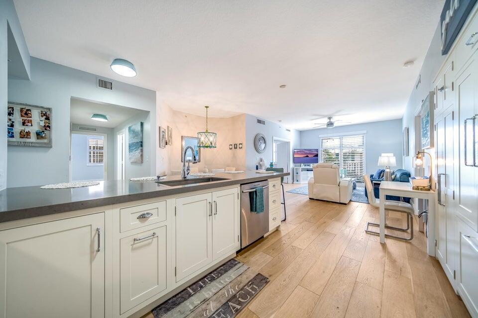 250 NE 3rd Avenue # 1502, Delray Beach FL 33444 photo 2