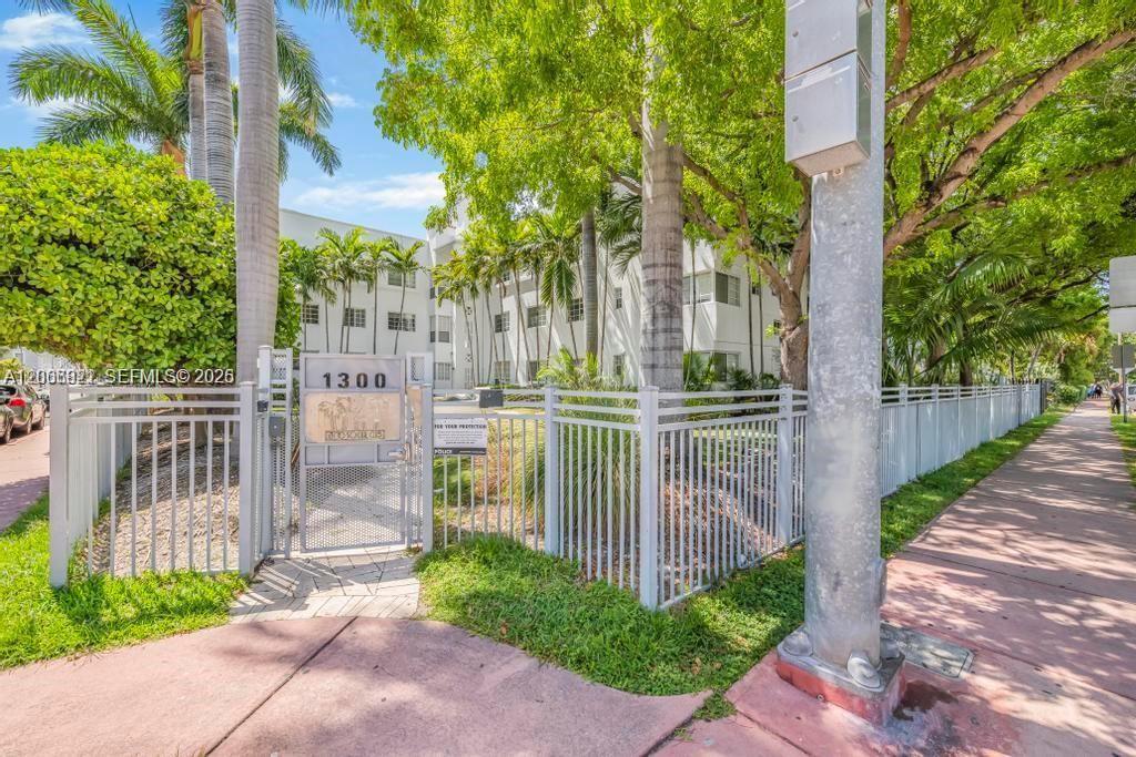 1300 Pennsylvania Ave # 104, Miami Beach FL 33139