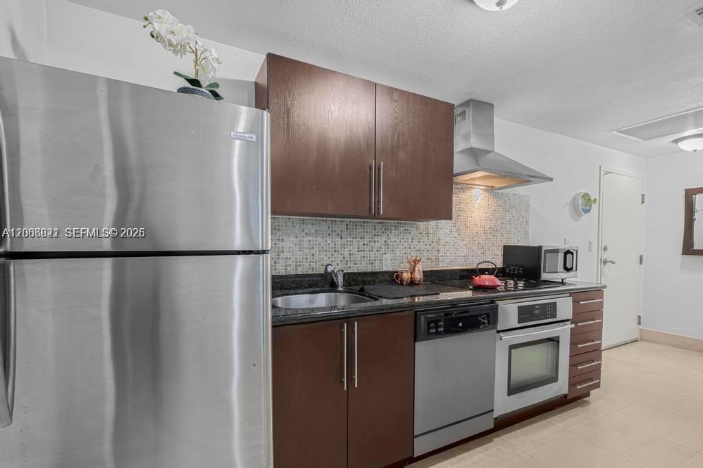 1300 Pennsylvania Ave # 104, Miami Beach FL 33139 photo 5