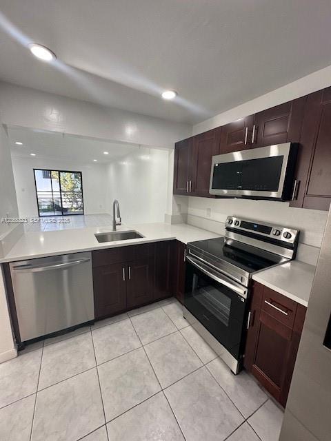 861 NE 207th Ln # 14, Miami FL 33179 photo 4