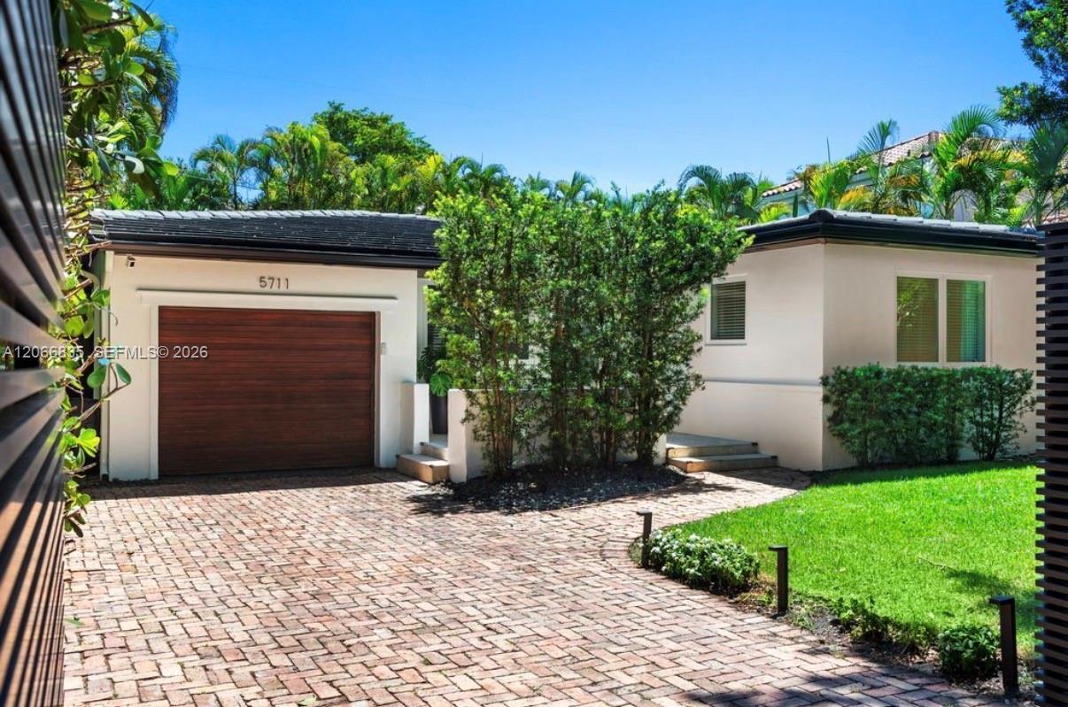 5711 Michelangelo St, Coral Gables FL 33146 photo 3