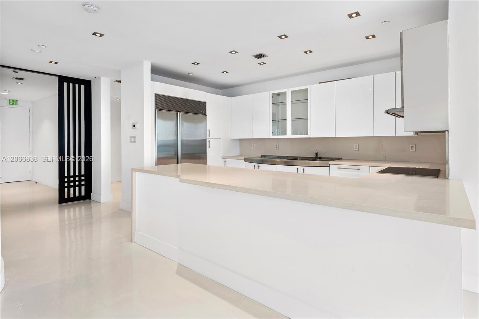 100 S Pointe Dr # 2306, Miami Beach FL 33139 photo 4