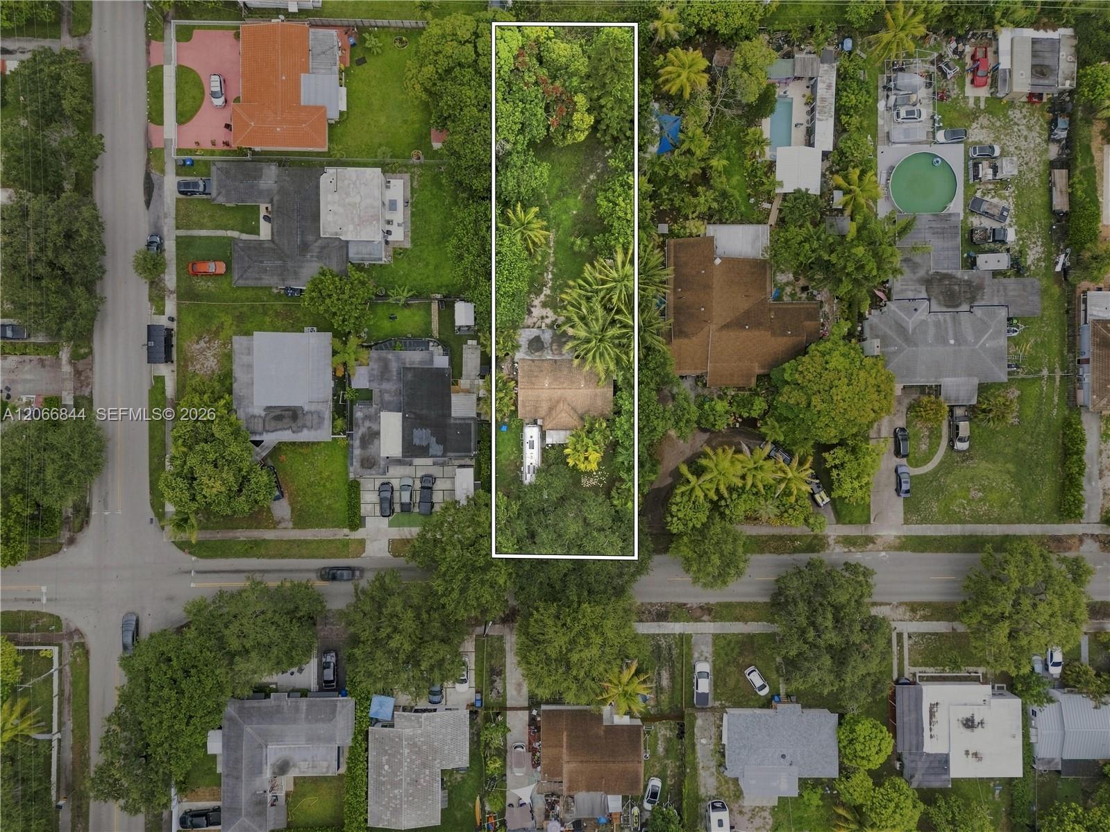 2541 Washington St, Hollywood FL 33020 photo 4