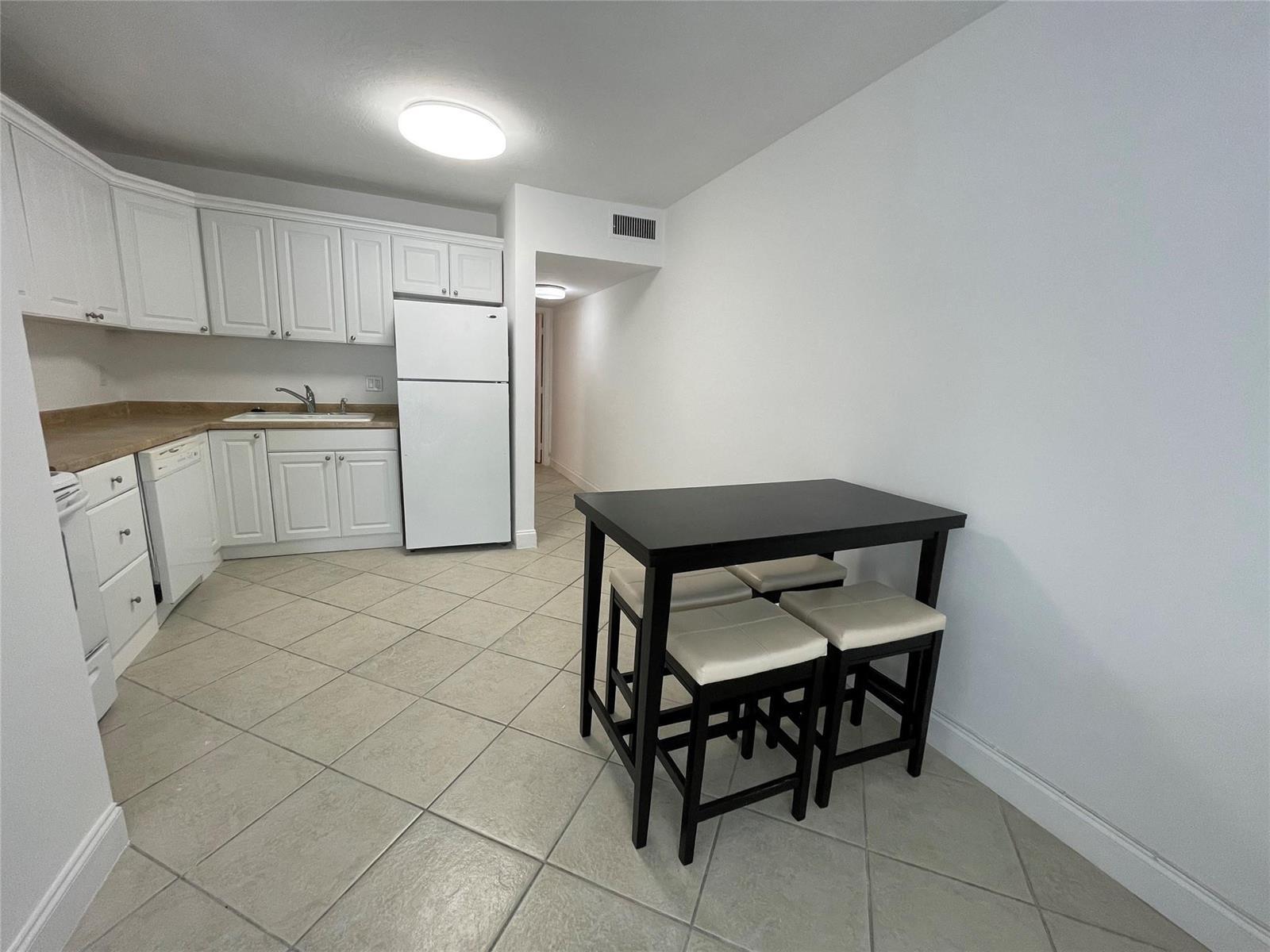 530 S FEDERAL Highway # 5, Fort Lauderdale FL 33301 photo 3