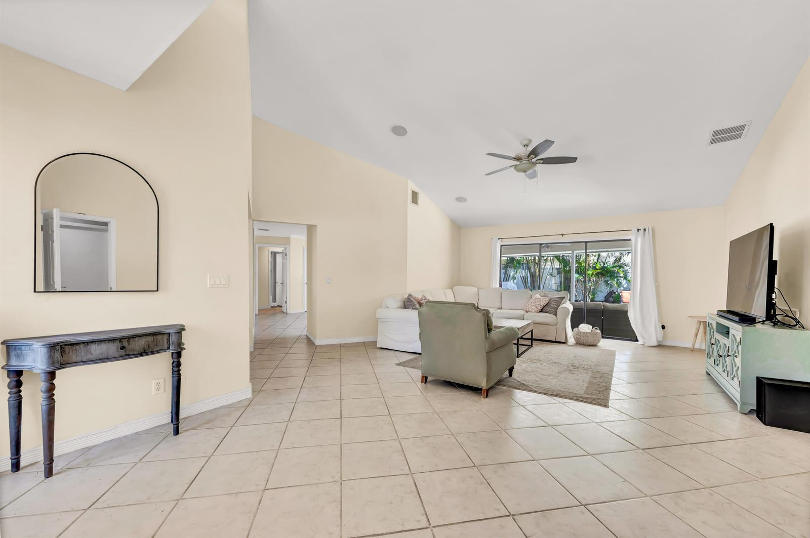 88 Pinehill Trail E, Tequesta FL 33469 photo 5