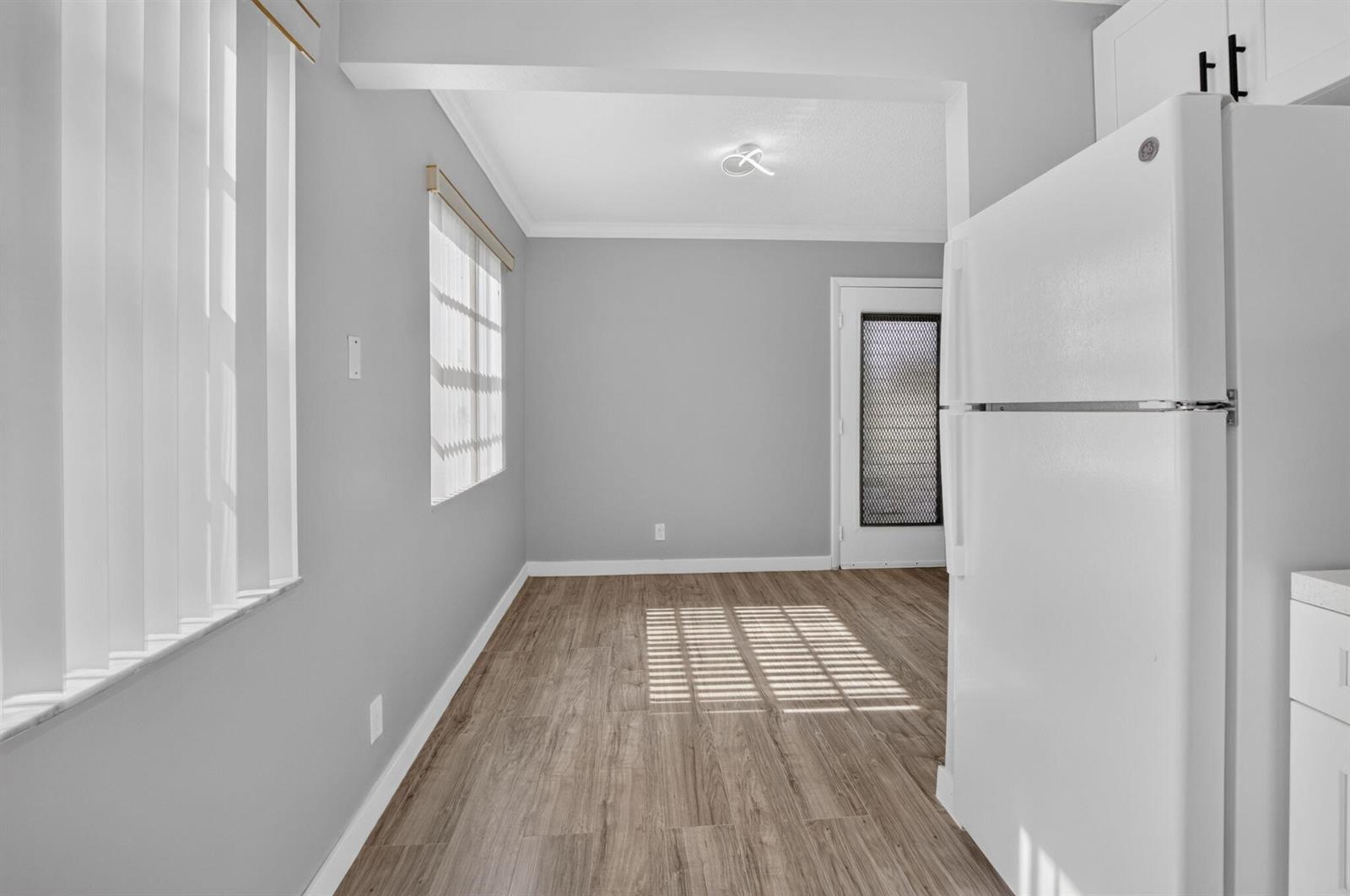 68 Normandy B, Delray Beach FL 33484 photo 4