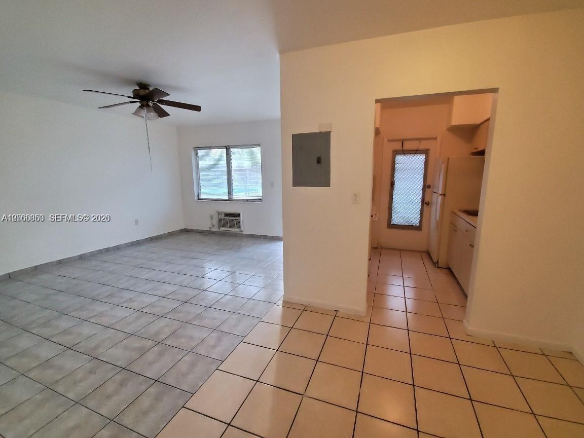 North Miami, FL 33161 photo 3