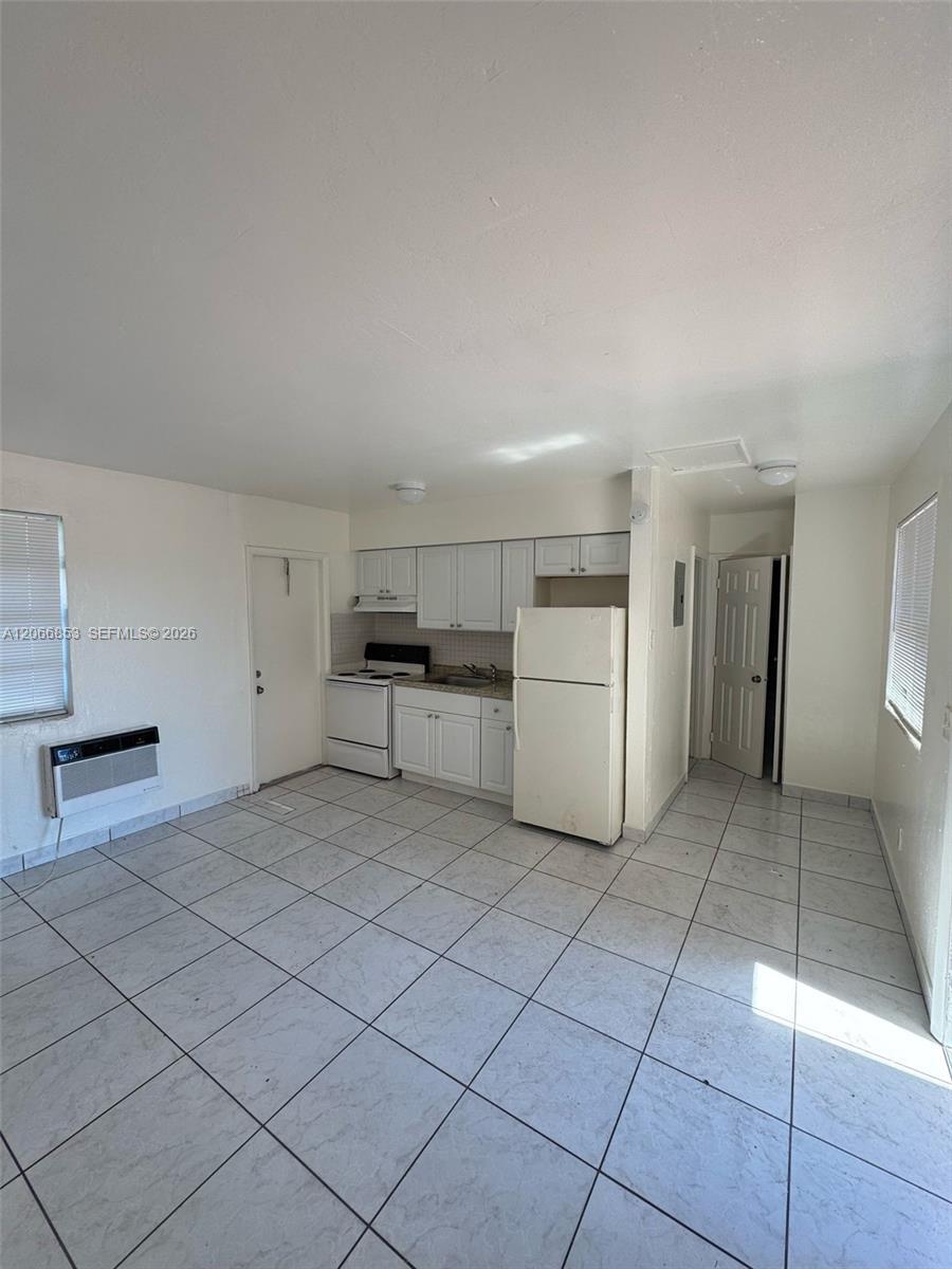 2451 NW 13th Ct # 5, Fort Lauderdale FL 33311 photo 2
