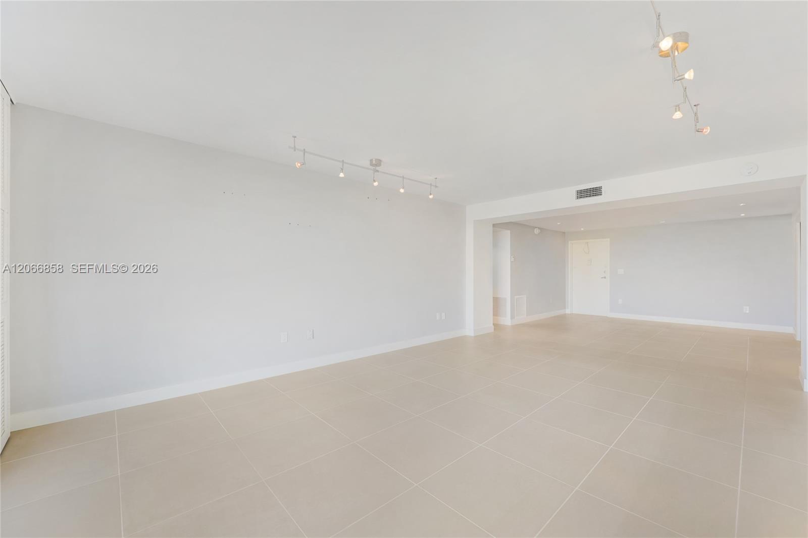 210 Sea View Dr # 409, Key Biscayne FL 33149 photo 4