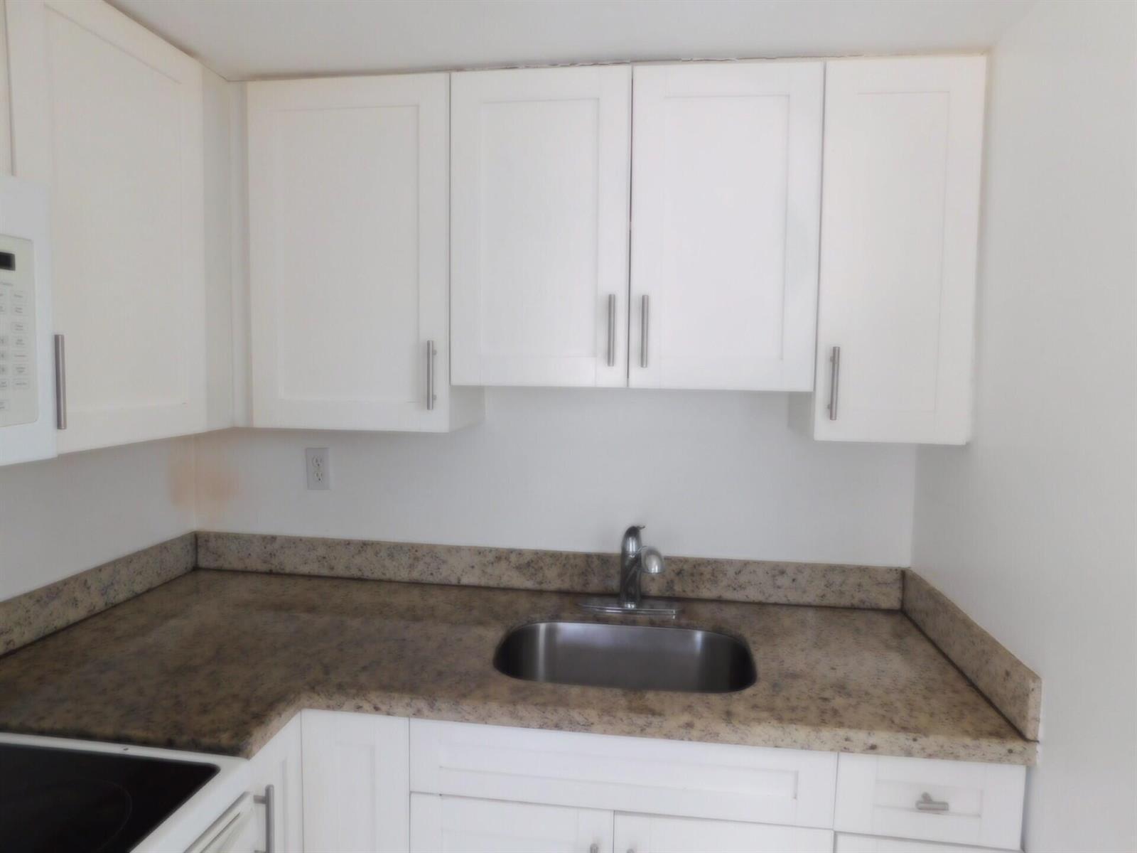825 NE 6th Street # 3, Fort Lauderdale FL 33304 photo 4