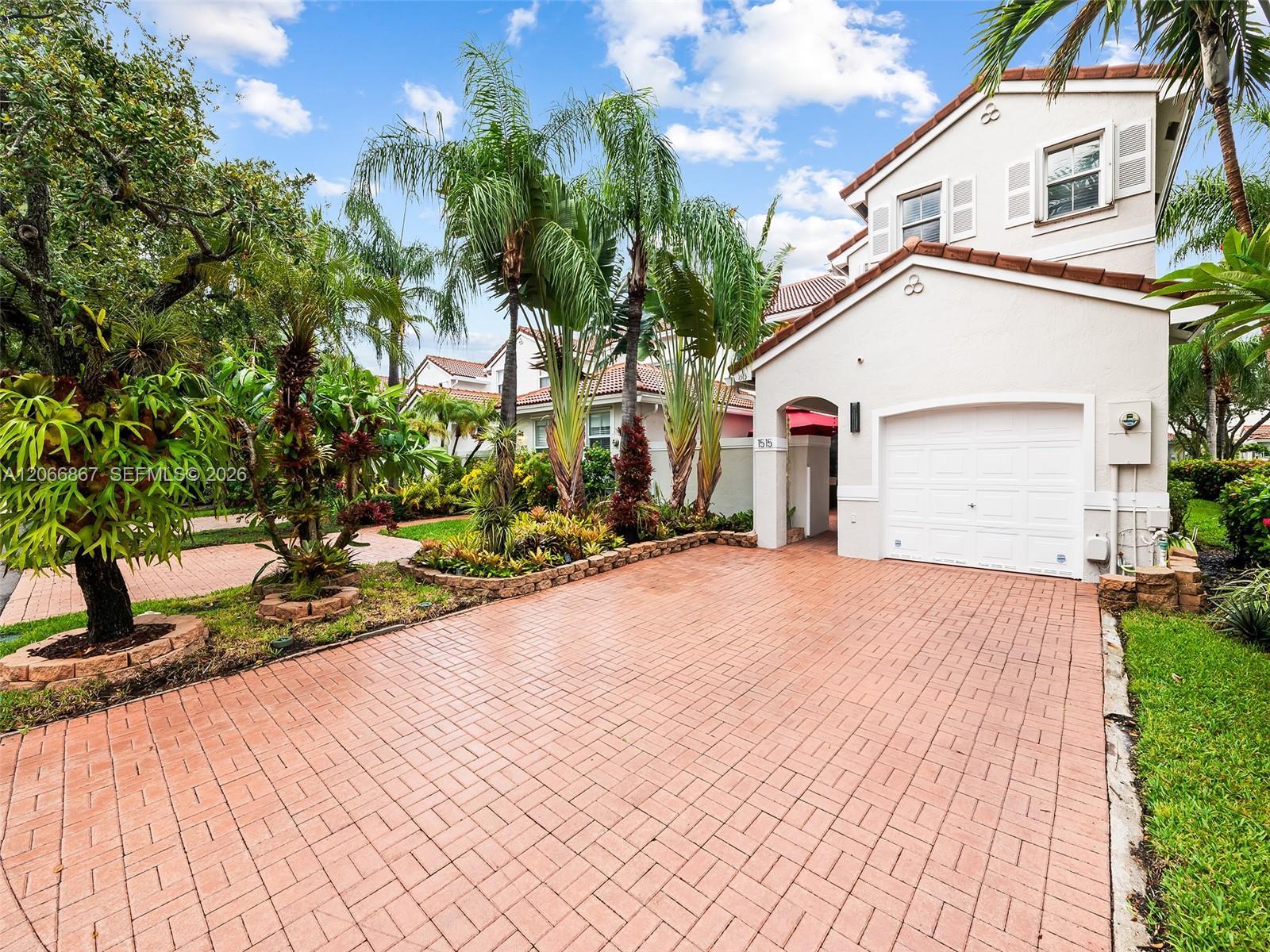 1515 Seagrape Way, Hollywood FL 33019 photo 2