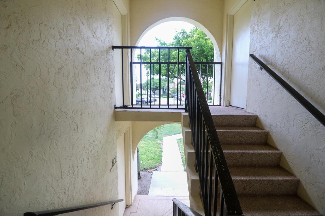 4987 Sable Pine Circle # D2, West Palm Beach FL 33417 photo 3