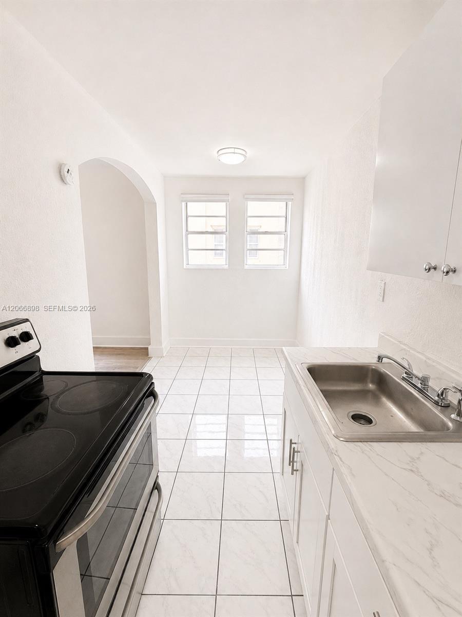 1319 Meridian Ave # 204, Miami Beach FL 33139 photo 3