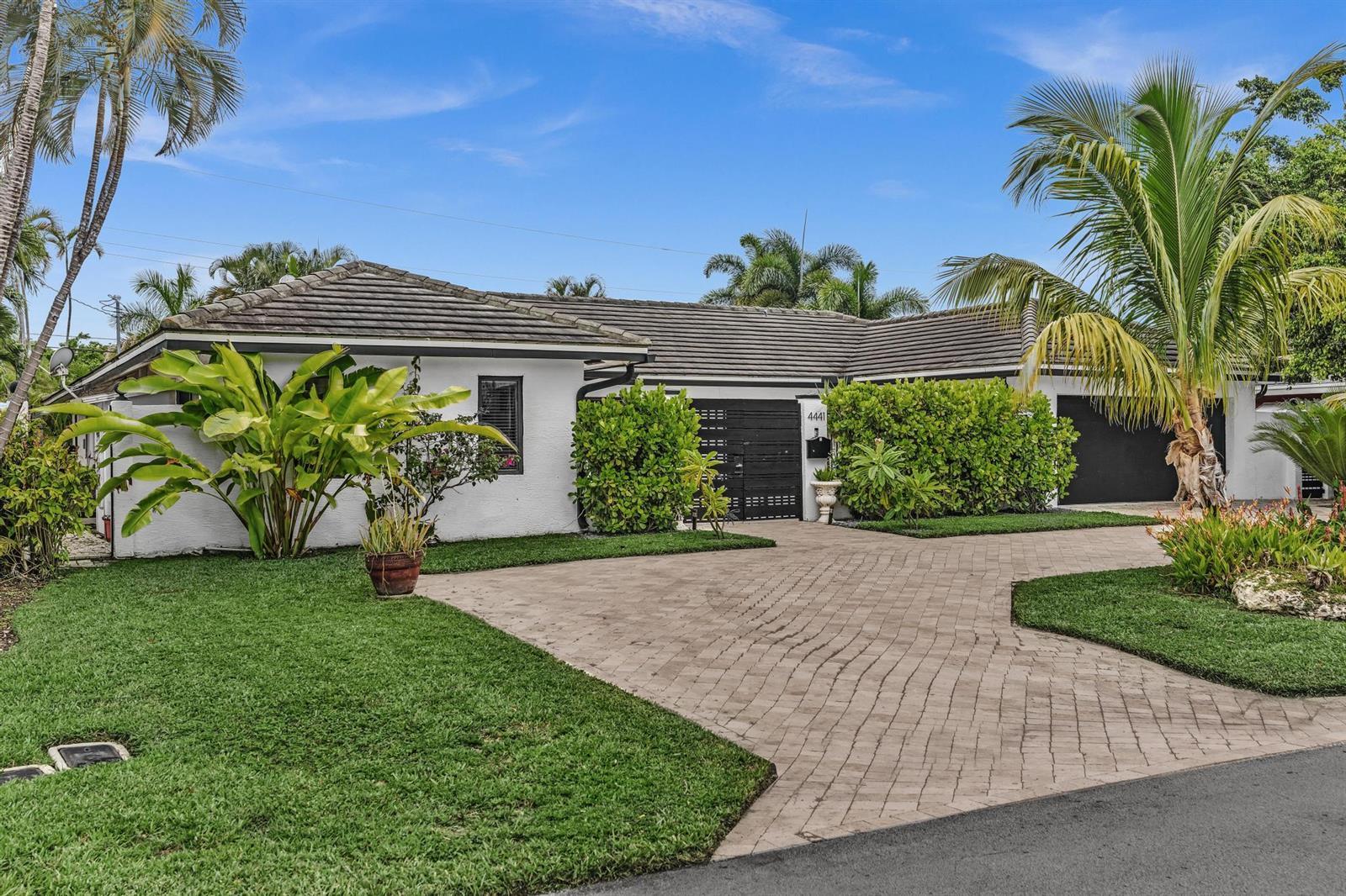 4441 NE 19TH Avenue, Oakland Park FL 33308 photo 2