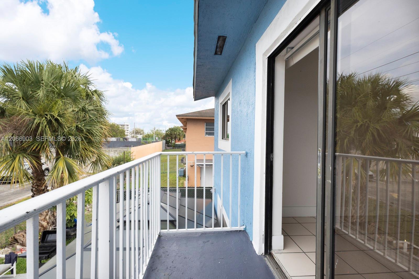 Hialeah, FL 33016 photo 3
