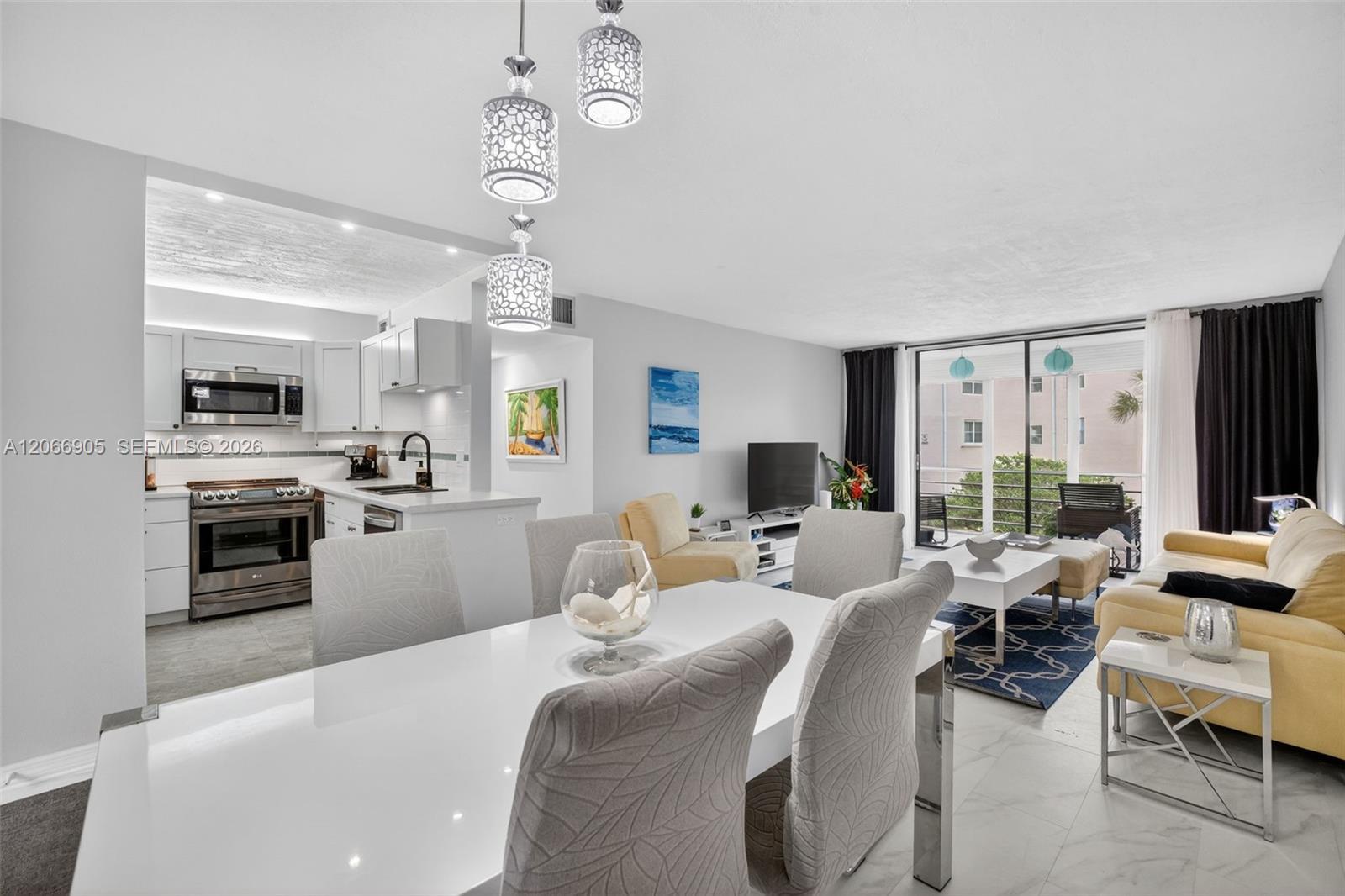 2801 Somerset Dr # 205, Lauderdale Lakes FL 33311 photo 2