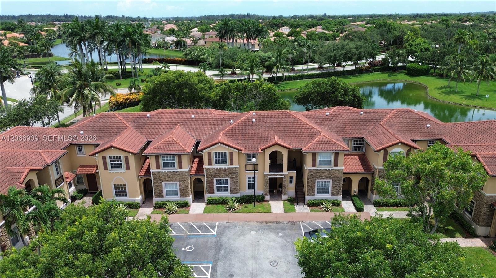 3390 NE 13th Cir Dr # 19, Homestead FL 33033