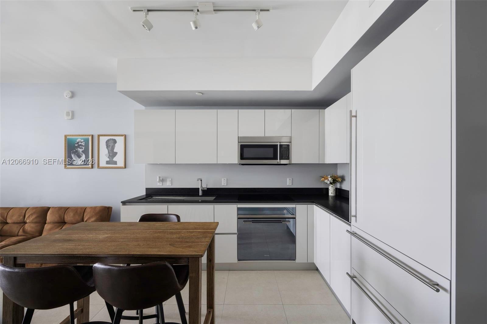 1010 Brickell Ave # 3610, Miami FL 33131 photo 2