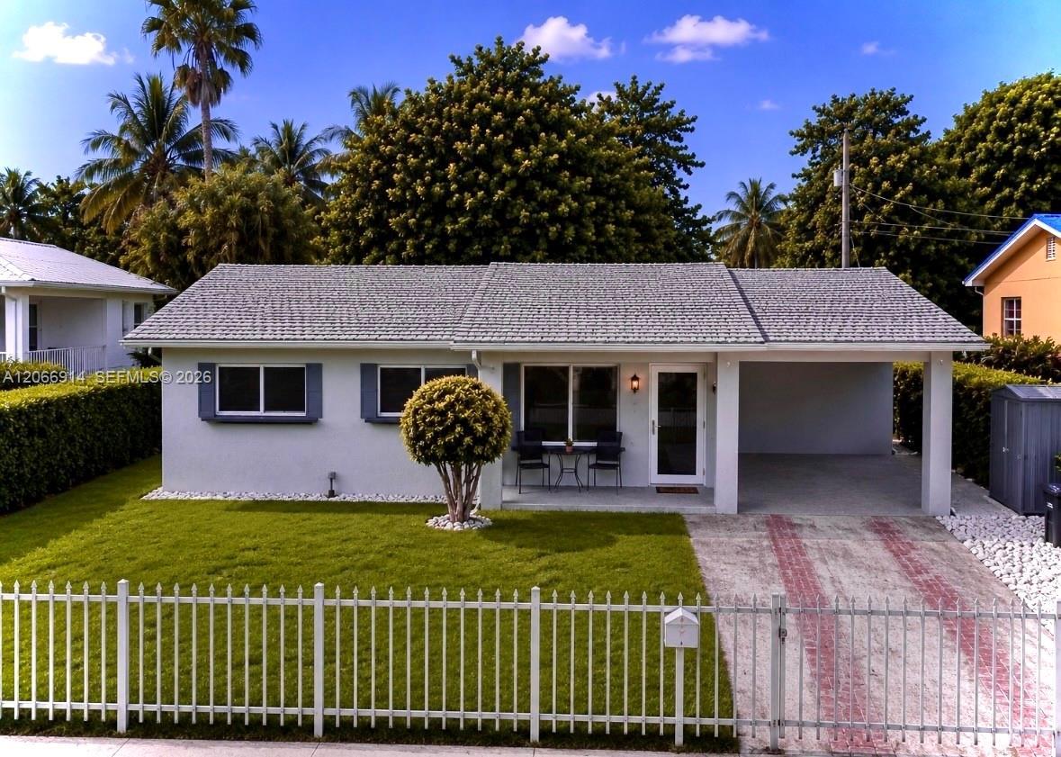 1650 NW 123rd St, North Miami FL 33167 photo 2