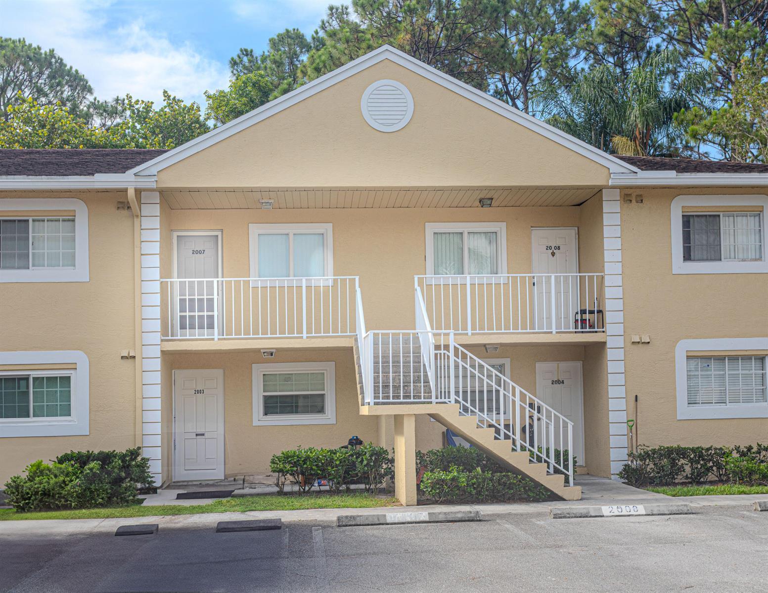 2007 Palm Beach Trace Drive # 2007, Royal Palm Beach FL 33411 photo 4