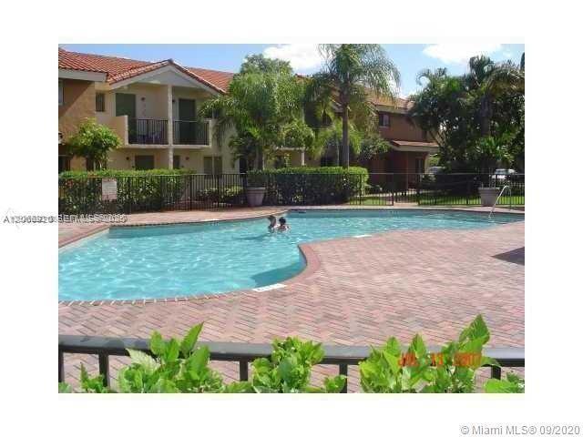560 NW 82nd Pl # 305, Miami FL 33126 photo 4