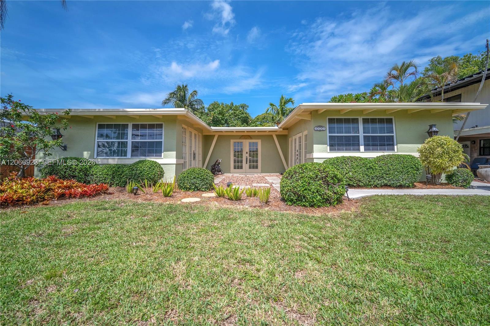 2555 Nassau Ln, Fort Lauderdale FL 33312