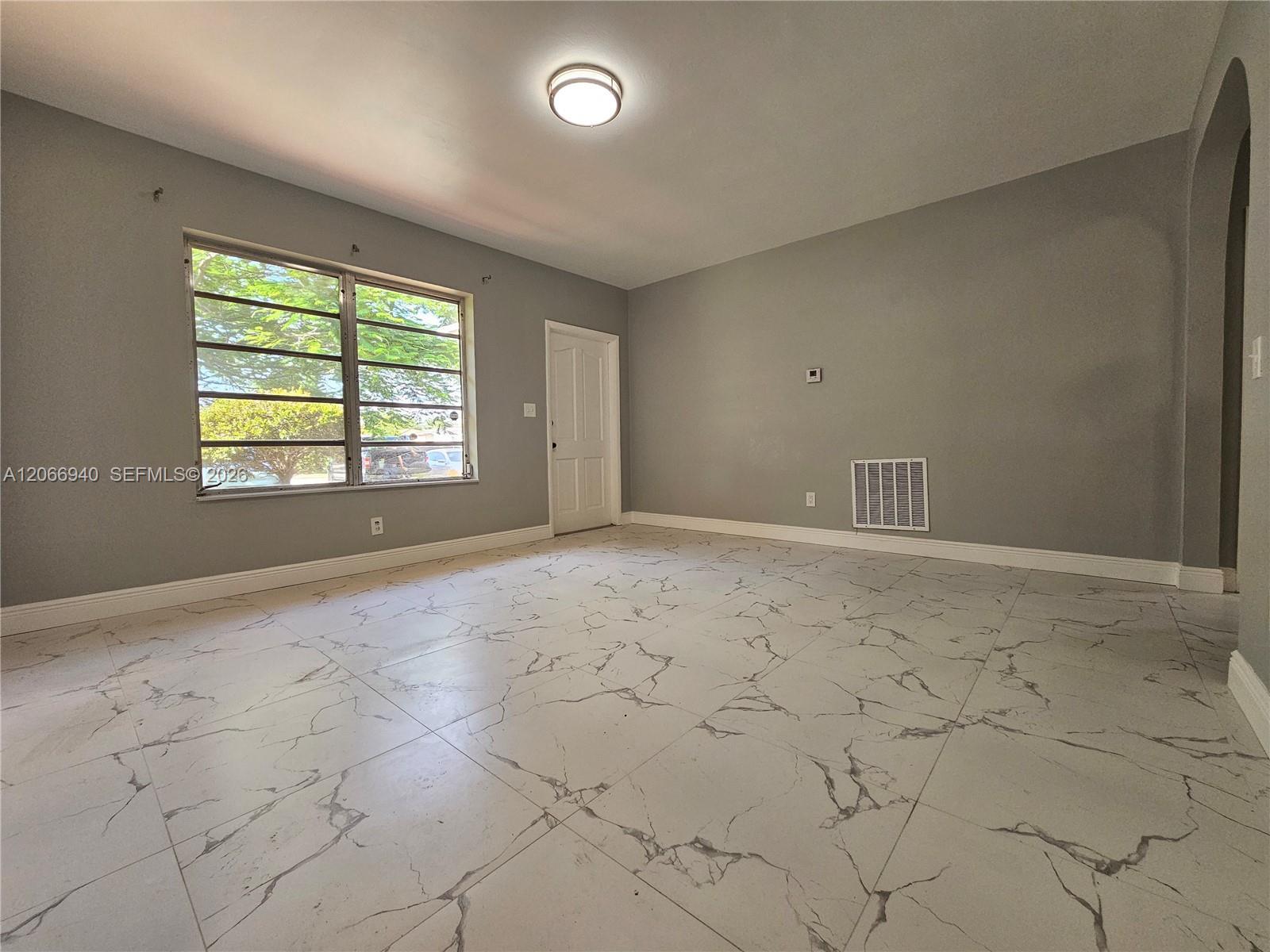 1929 NE 176th St, North Miami Beach FL 33162 photo 2