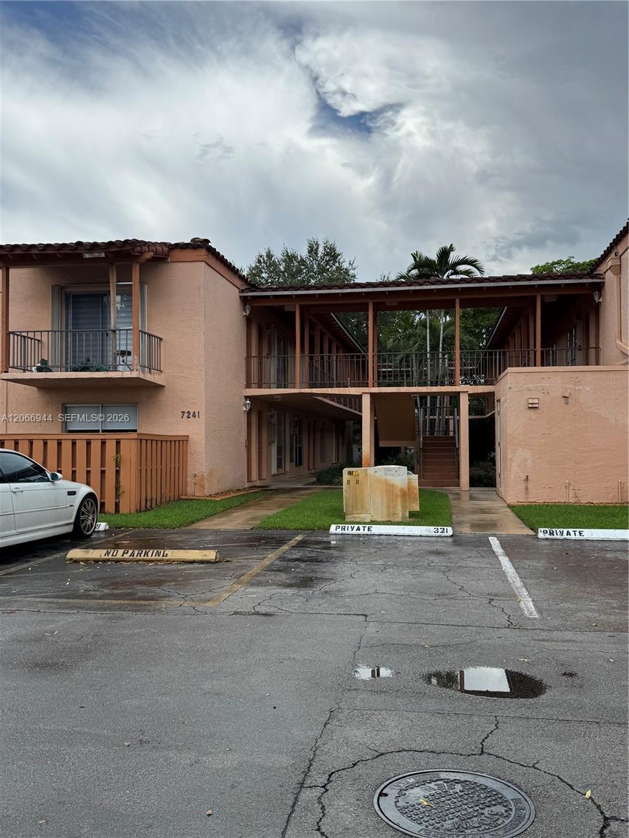 Miami Lakes, FL 33014 photo 2