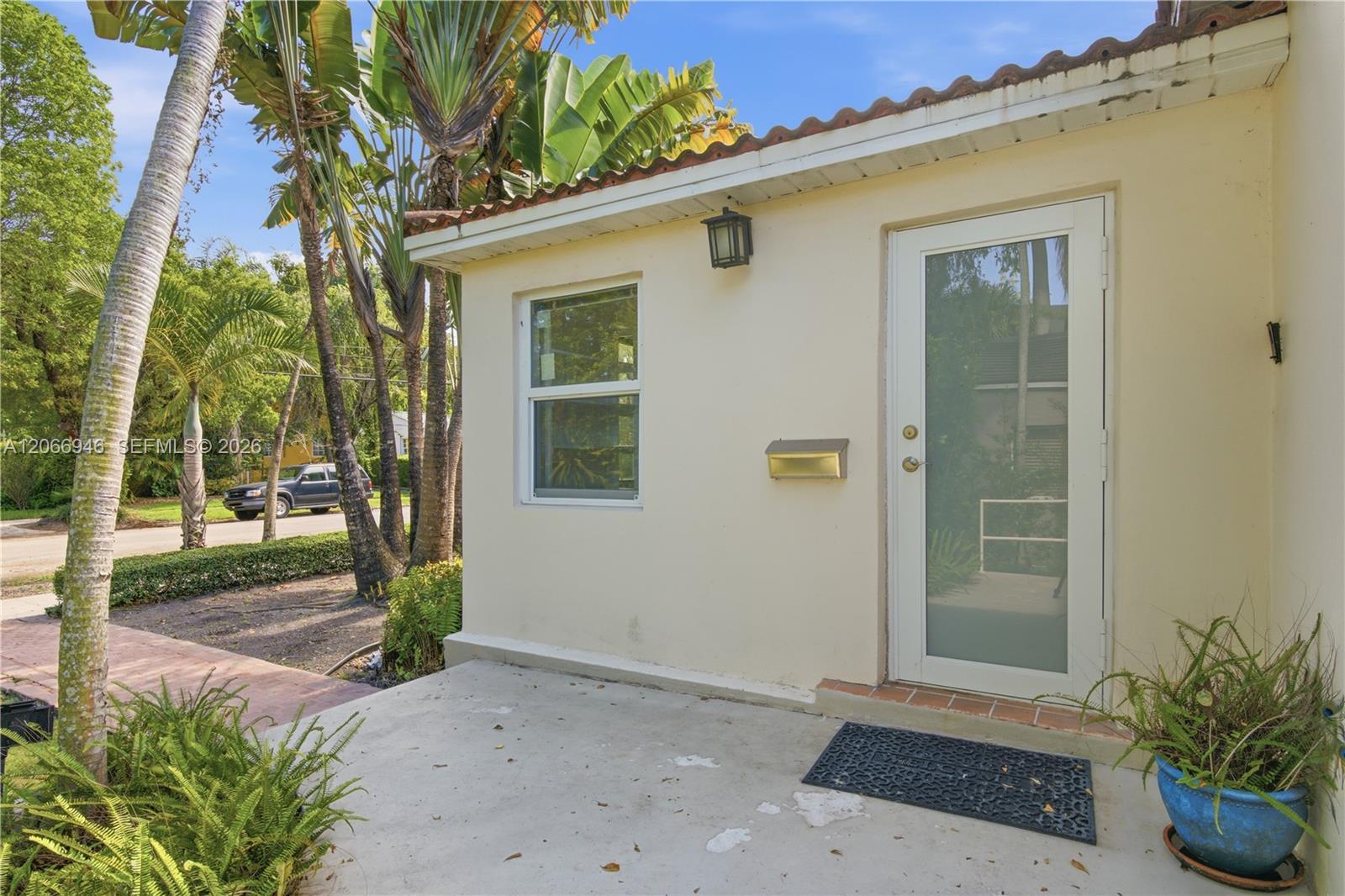 2355 Overbrook St, Miami FL 33133 photo 5