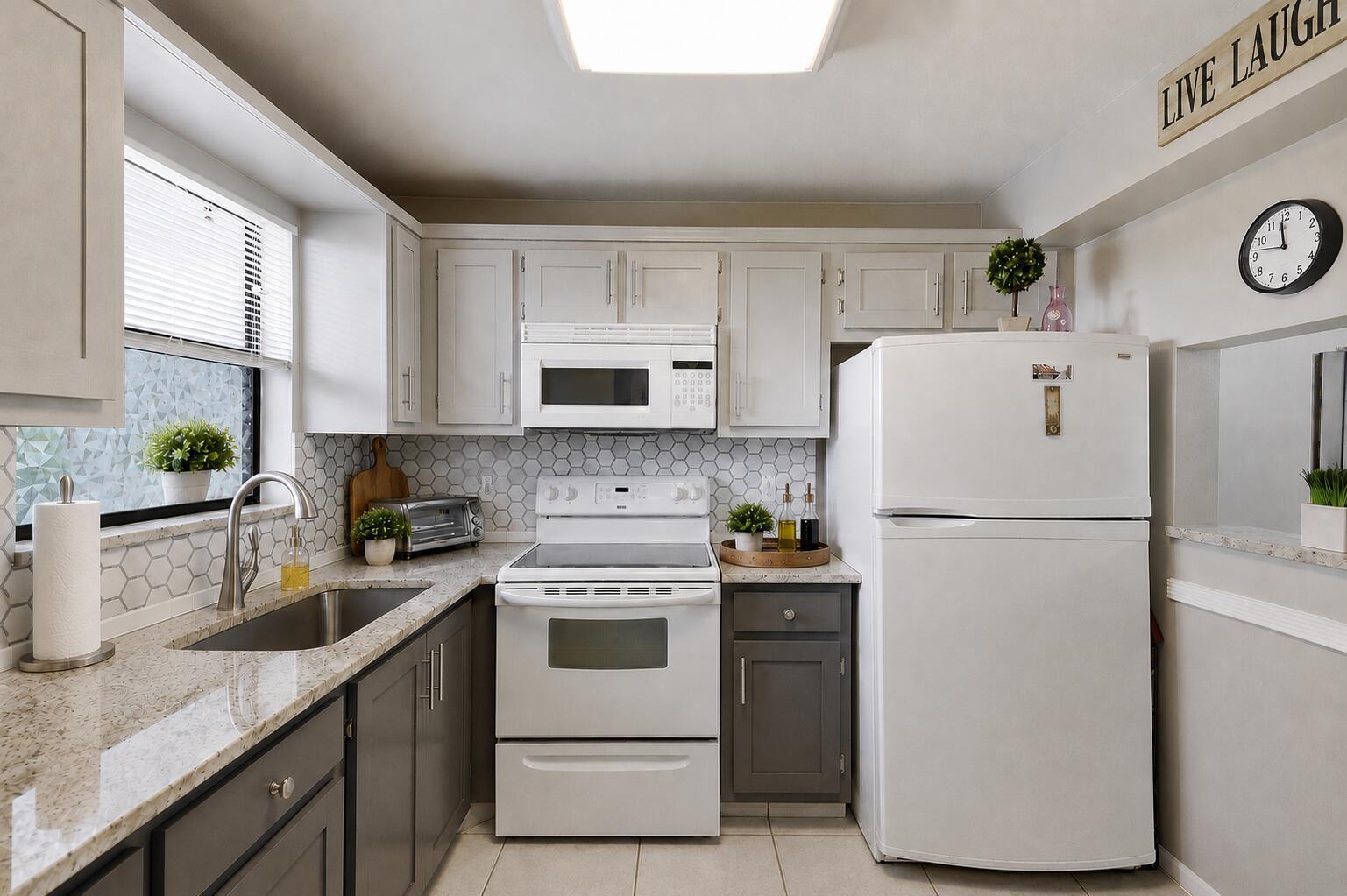 4640 Lucerne Lakes Boulevard W # 404, Lake Worth FL 33467 photo 4