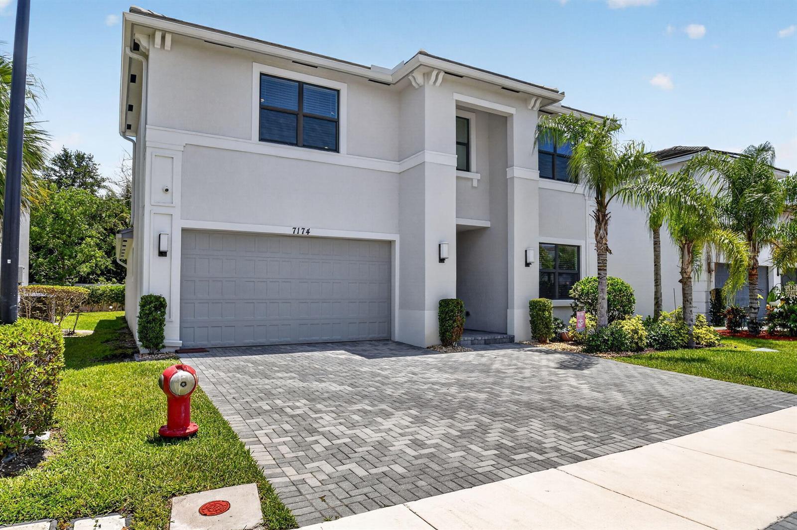 7174 Villamar Way, Lake Worth FL 33463 photo 2