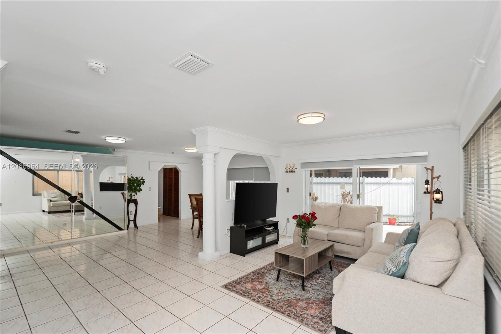 12693 NW 8th Ter, Miami FL 33182 photo 5