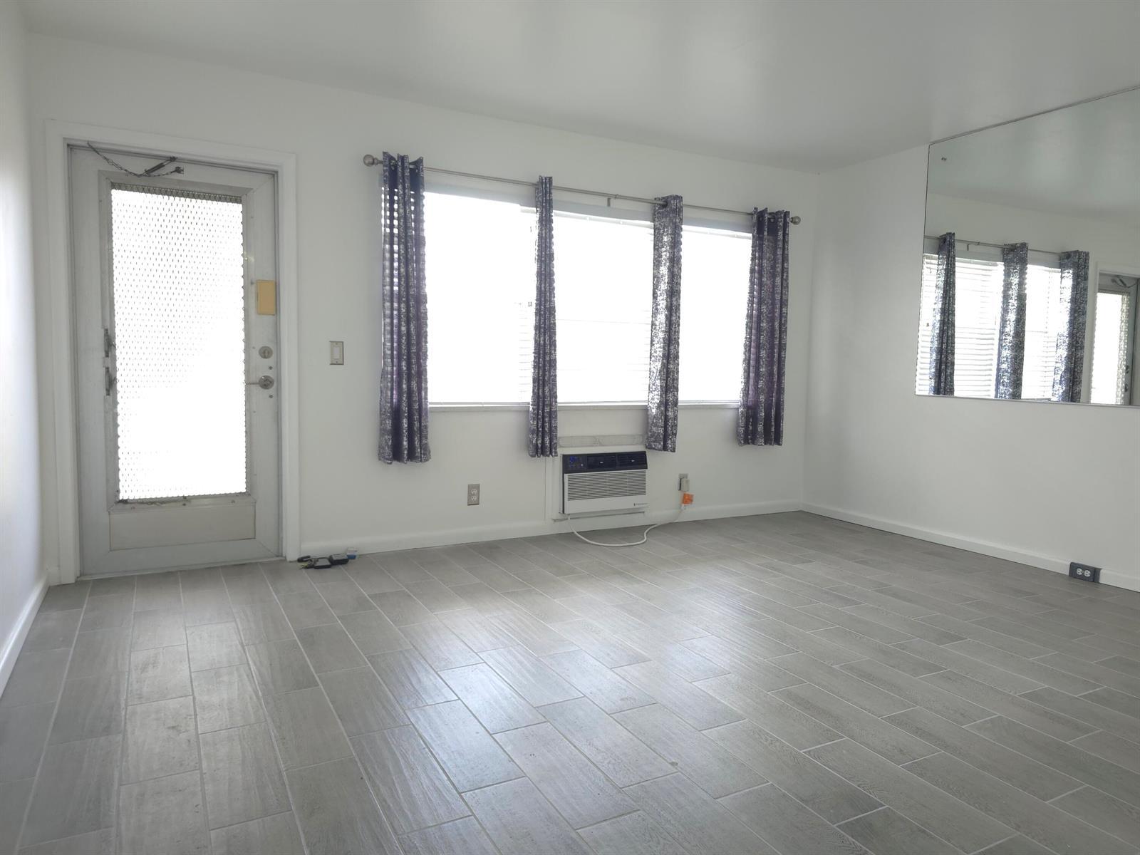 208 KENT M, West Palm Beach FL 33417 photo 5