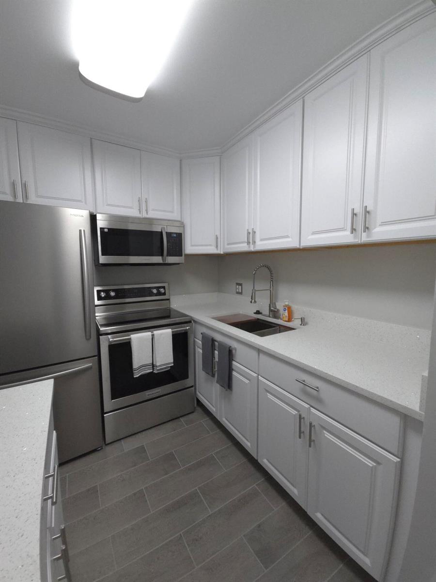 208 KENT M, West Palm Beach FL 33417 photo 4