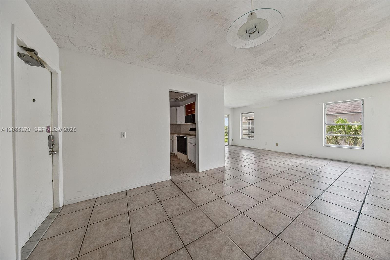 2491 SW 82nd Ave # 310, Davie FL 33324 photo 2