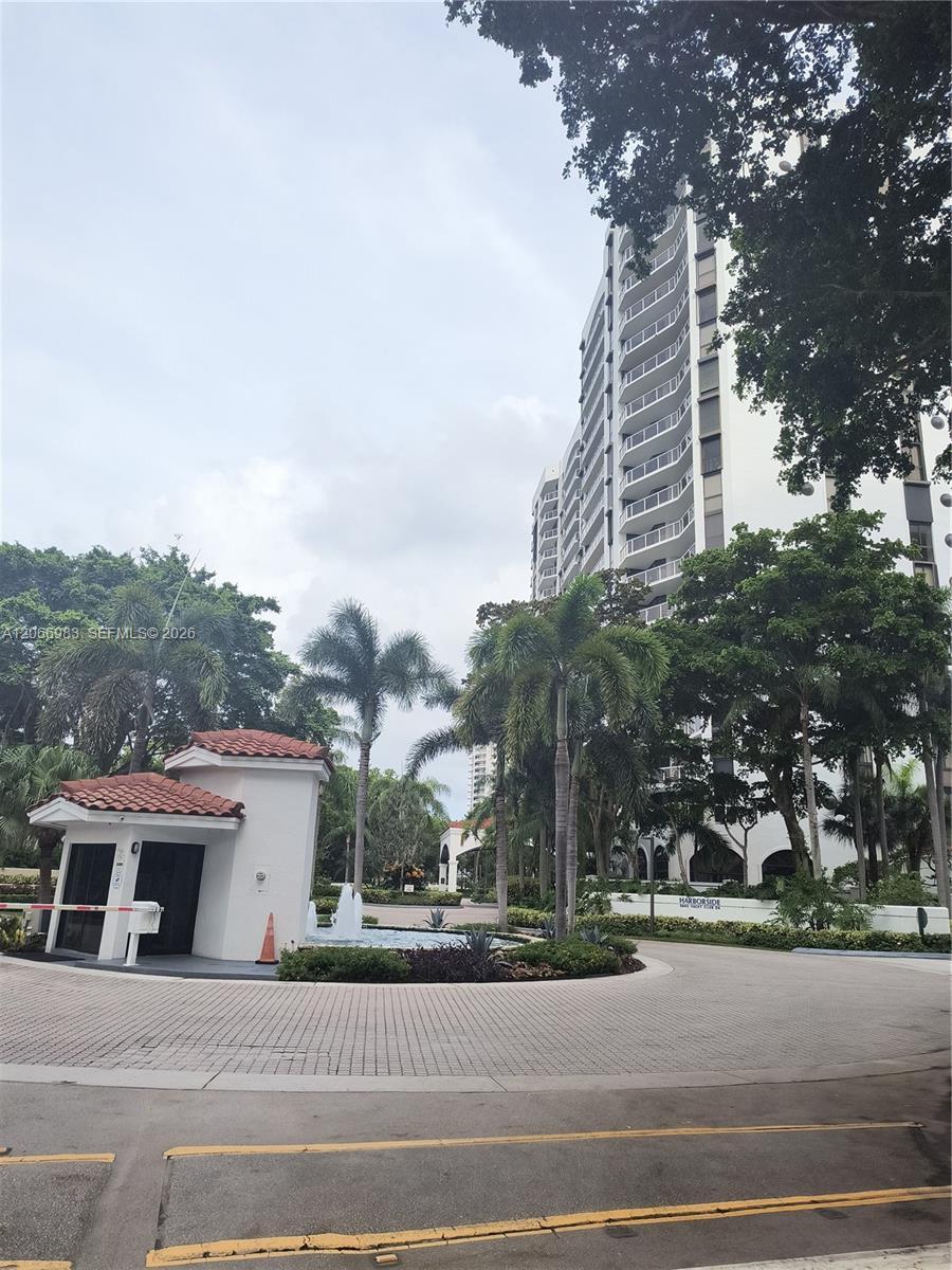 3610 Yacht Club Dr # 514, Aventura FL 33180 photo 3