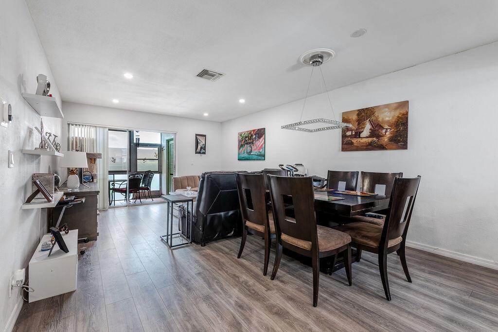 2523 DUDLEY Drive W # B, West Palm Beach FL 33415 photo 4