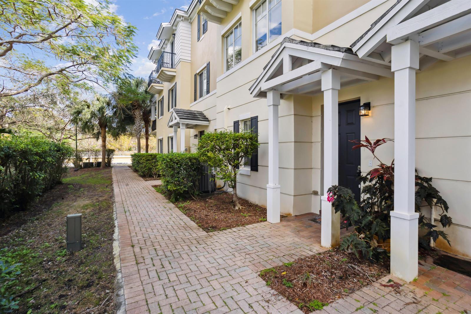 3655 NW 5th Terrace, Boca Raton FL 33431 photo 2