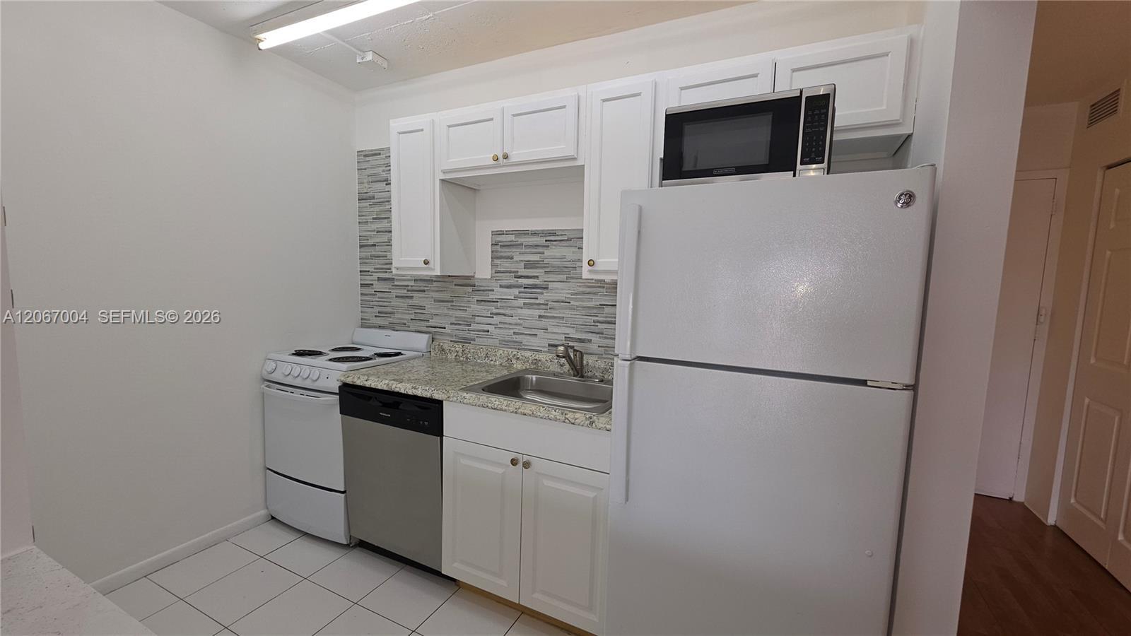 2200 E Hallandale Beach Blvd # 709, Hallandale Beach FL 33009 photo 4