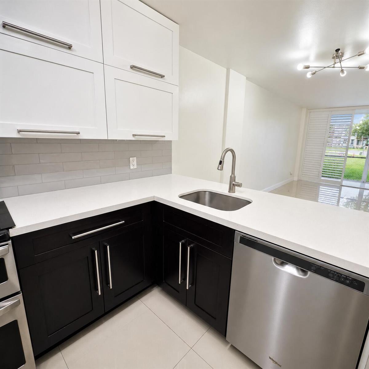 117 ROYAL PARK Drive # 1H, Oakland Park FL 33309 photo 2
