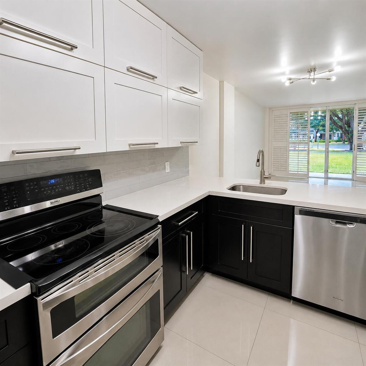 117 ROYAL PARK Drive # 1H, Oakland Park FL 33309