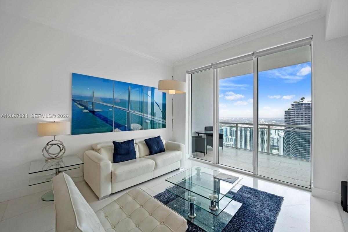 950 Brickell Bay Dr # 4600, Miami FL 33131 photo 3